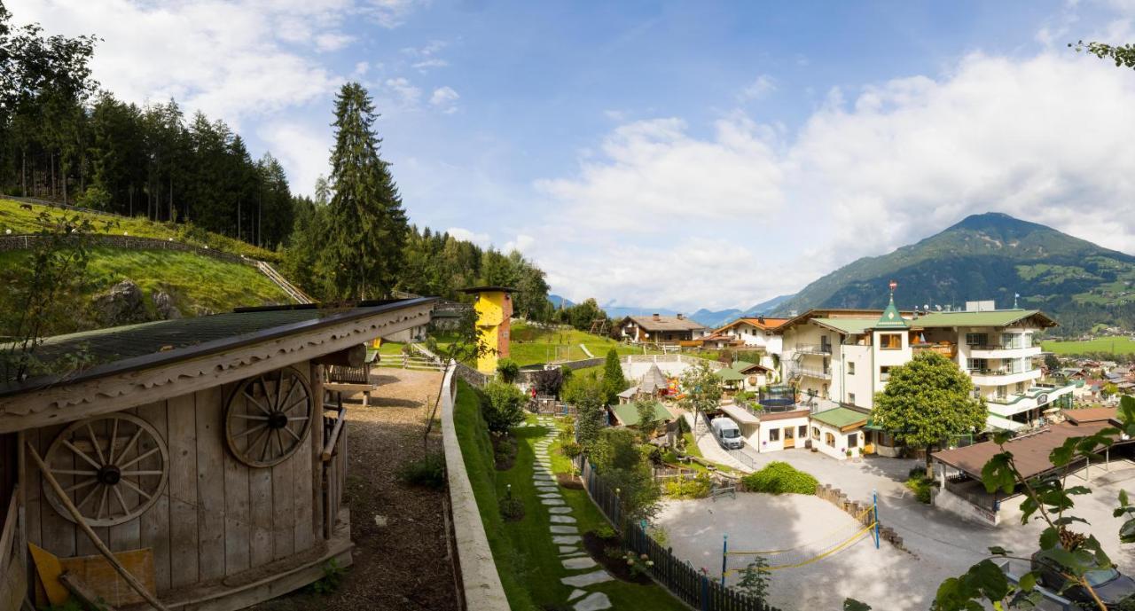 Alpin Family Resort Seetal Kaltenbach Bagian luar foto