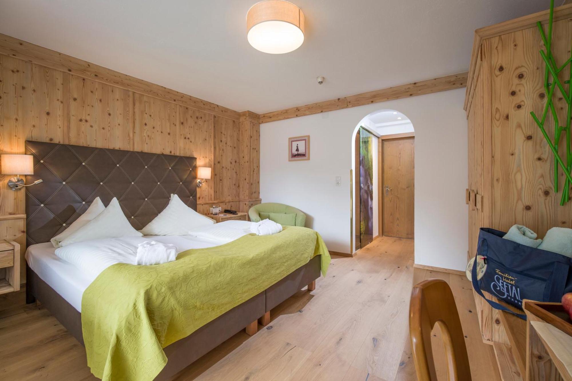 Alpin Family Resort Seetal Kaltenbach Bagian luar foto